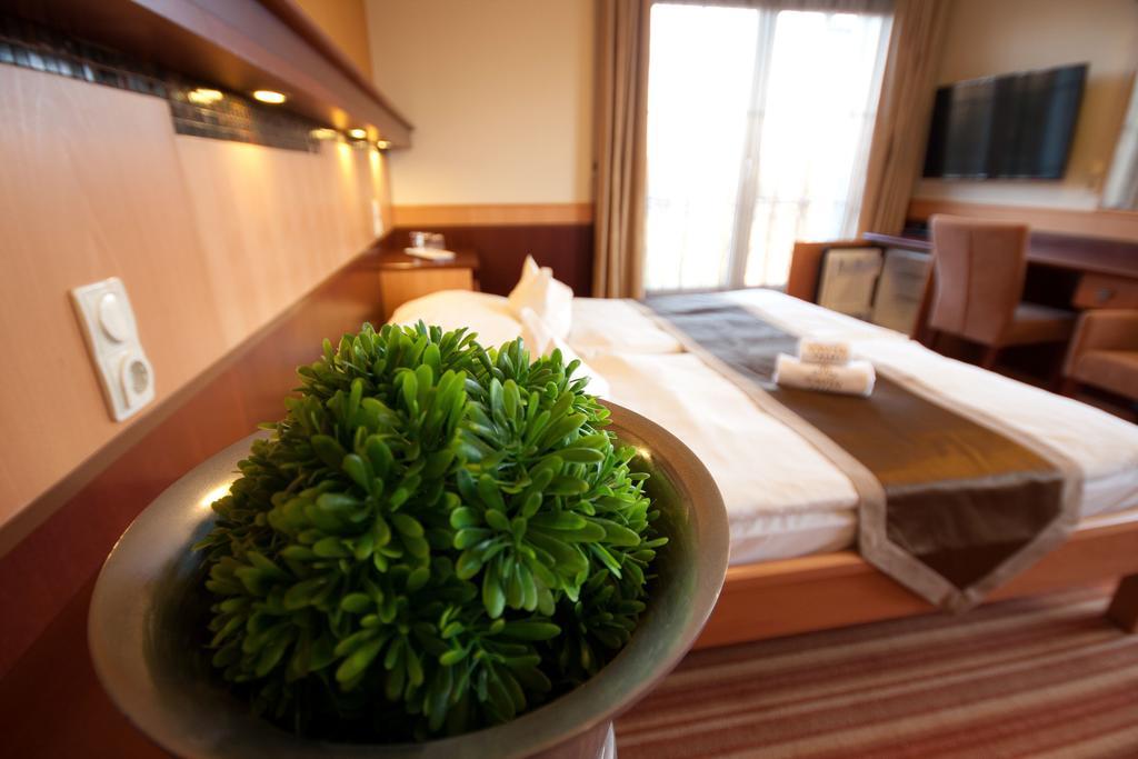 Xavin Wellness Hotel&restaurant 4*