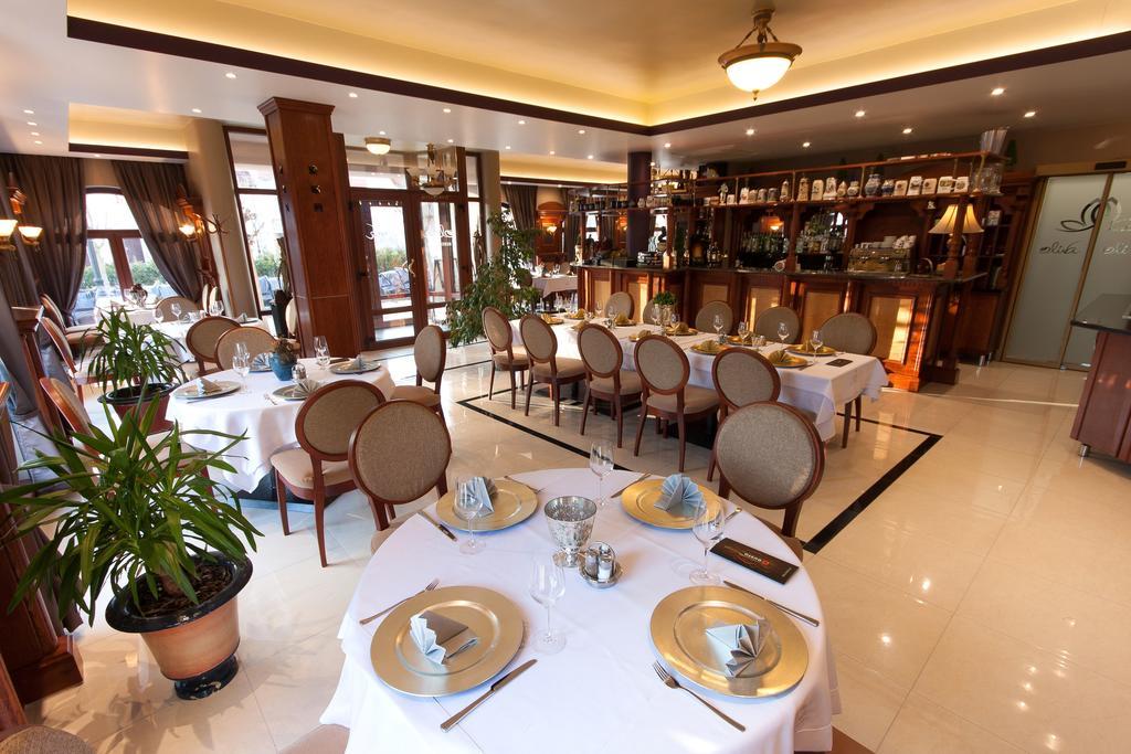 Hotel Xavin Wellness & Restaurant Harkány