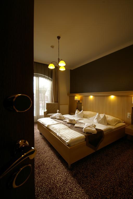 Xavin Wellness & Restaurant Hotel