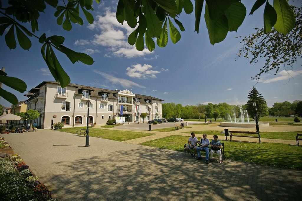 Xavin Wellness & Restaurant Hotel Harkány