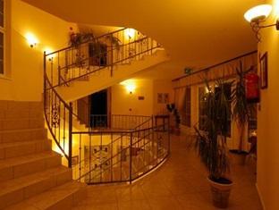Hotel Xavin Wellness & Restaurant Harkány