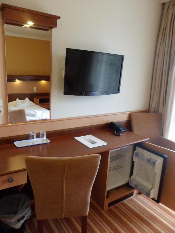 Xavin Wellness & Restaurant 4*