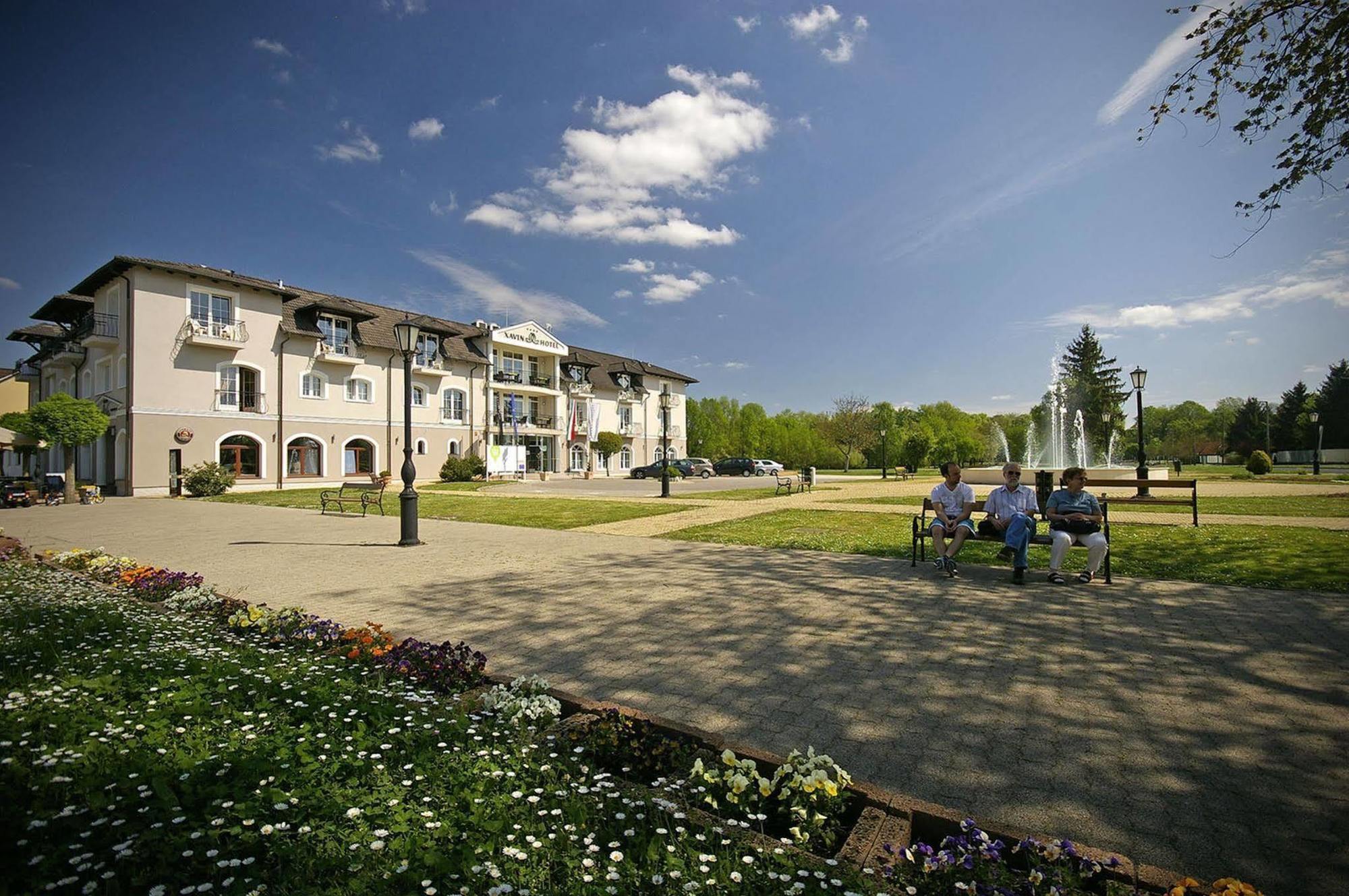 Xavin Wellness Hotel&restaurant Harkány