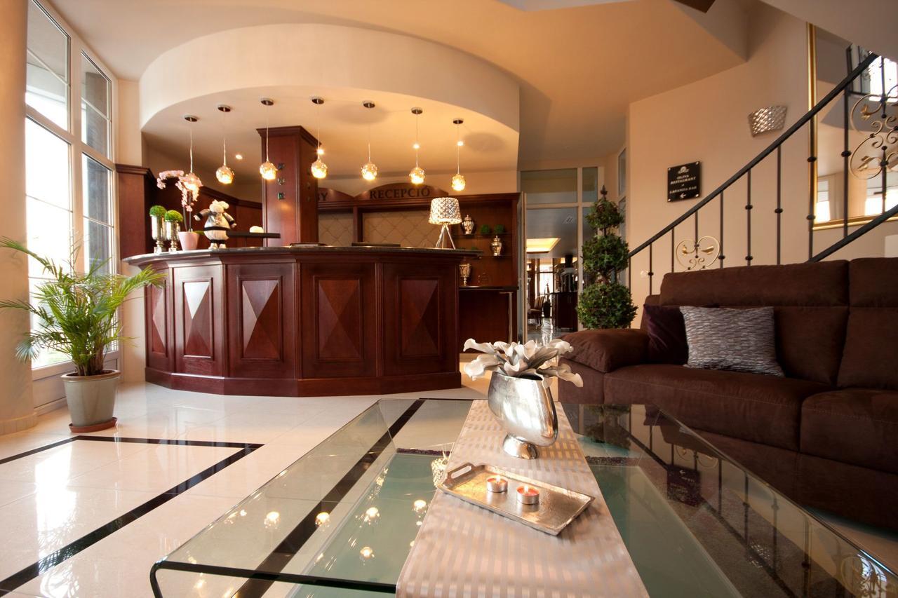 Xavin Wellness & Restaurant 4*