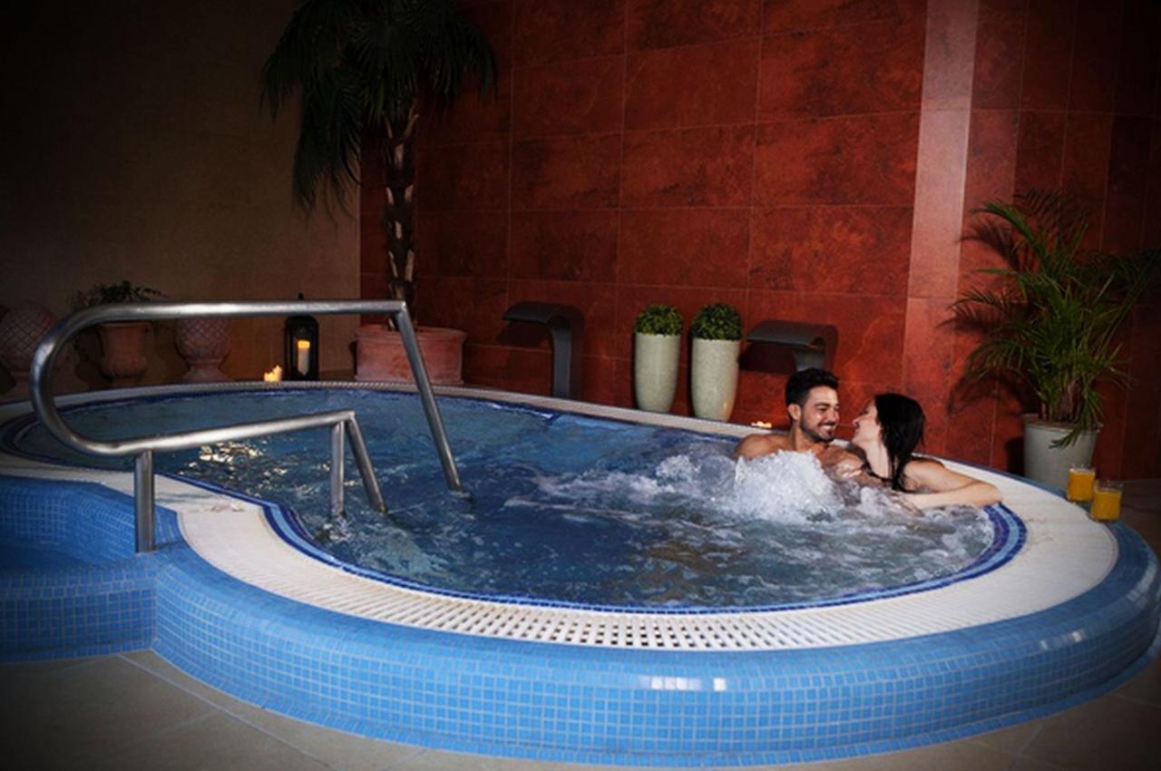 Hotel Xavin Wellness & Restaurant 4*
